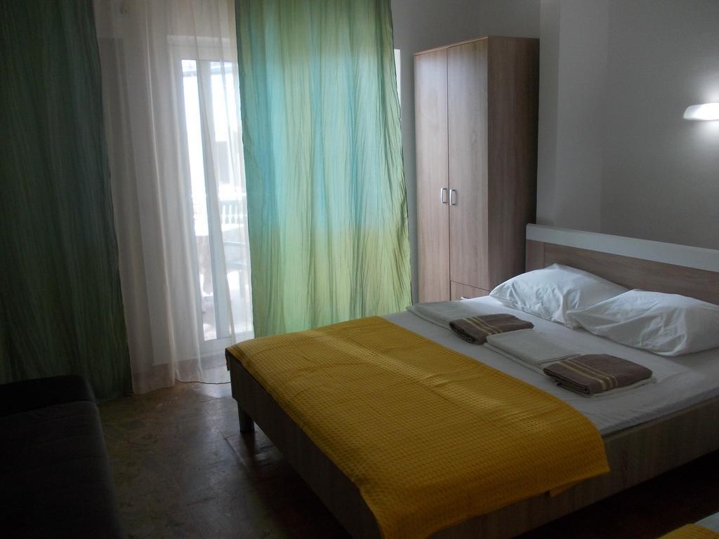 Apartments Idolga Bar Cameră foto